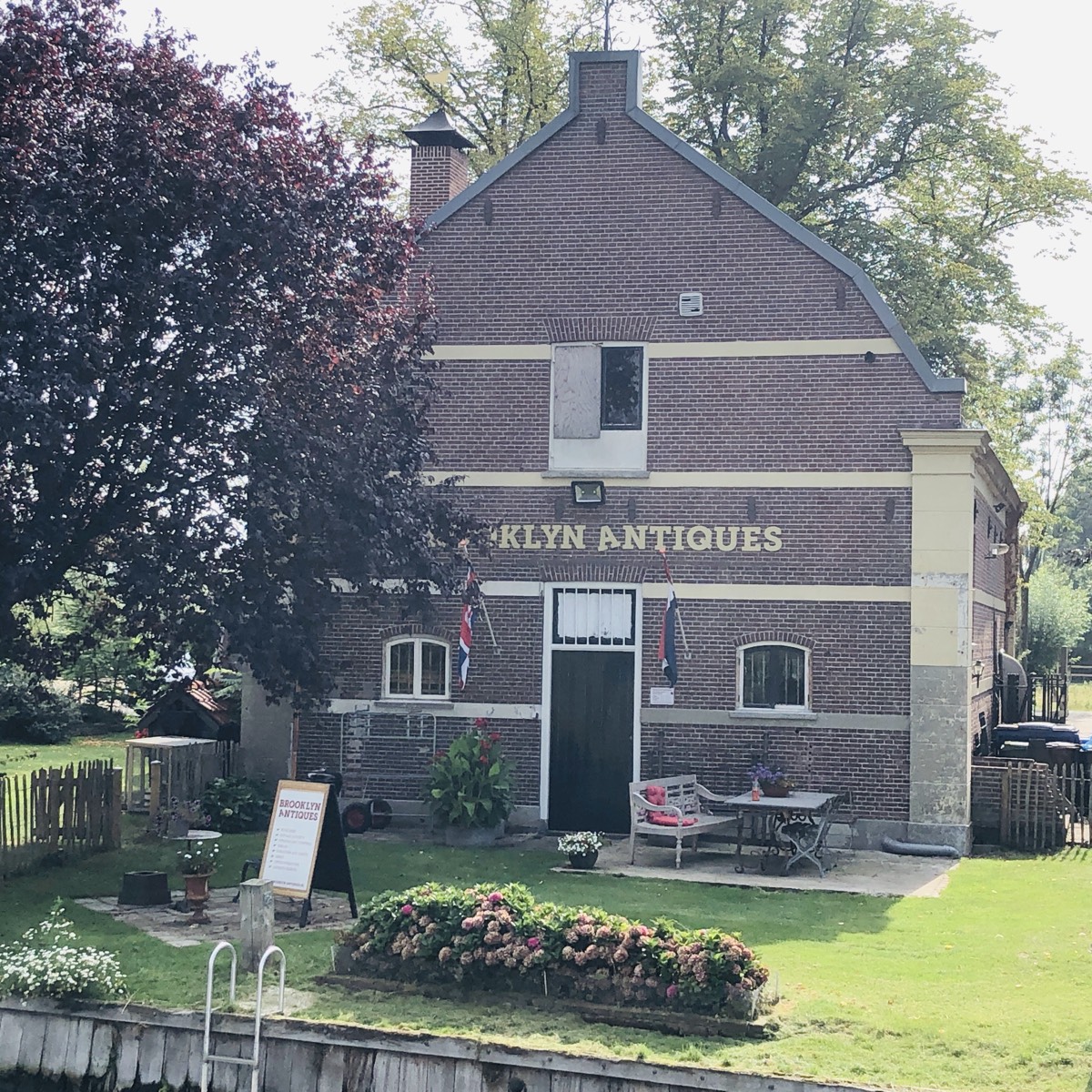 Brooklyn Antiques - Breukelen